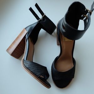 Dolce Vita Black high Heel Sandals SZ 5 1/2